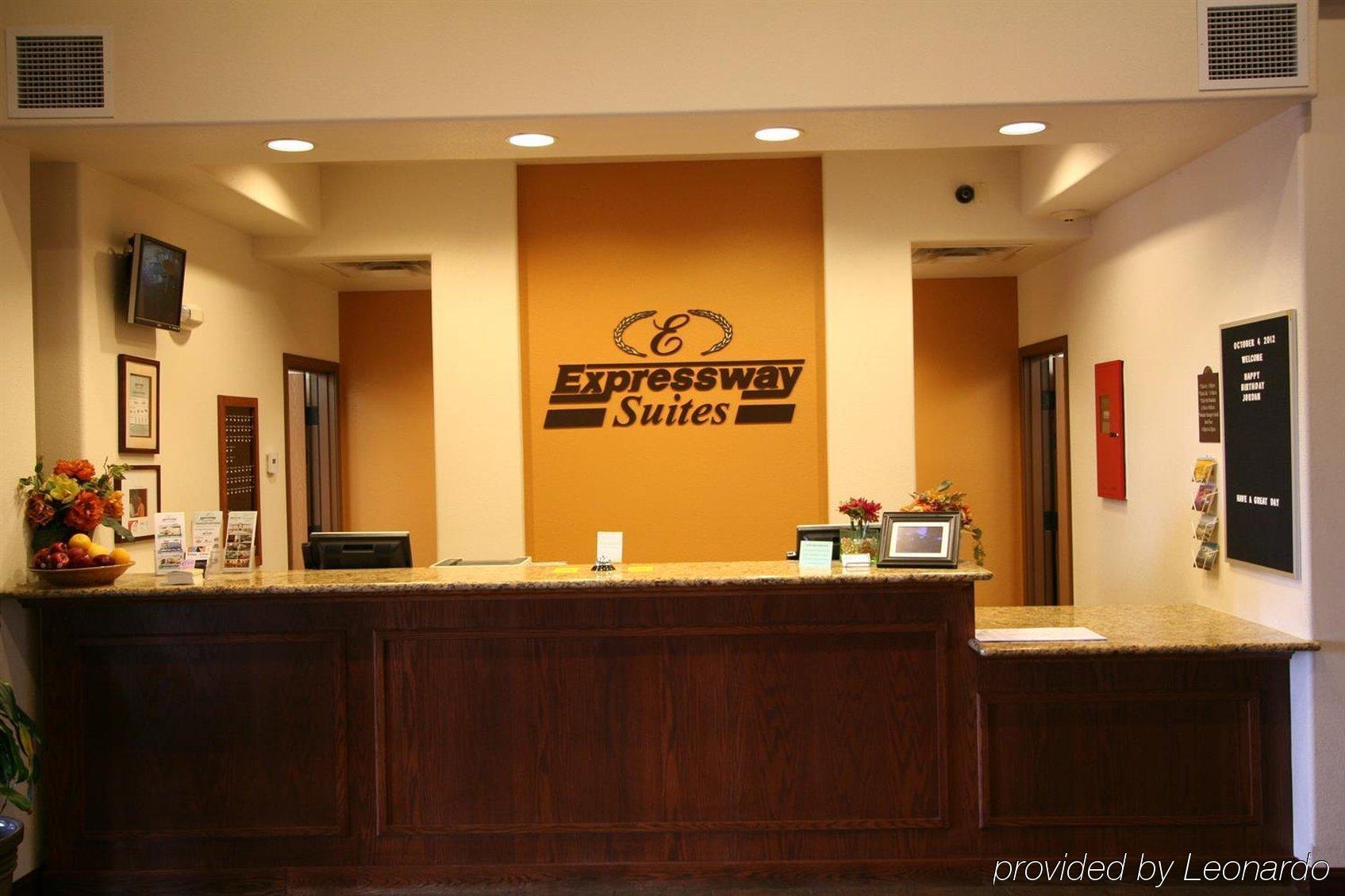 Expressway Suites Fargo Interiør billede