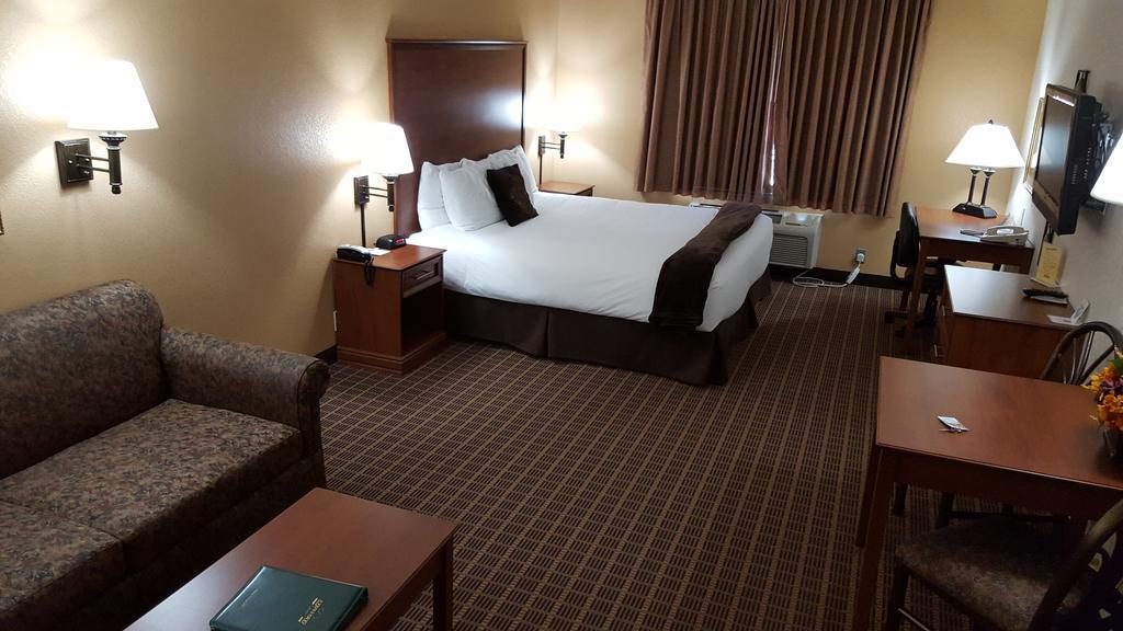 Expressway Suites Fargo Eksteriør billede